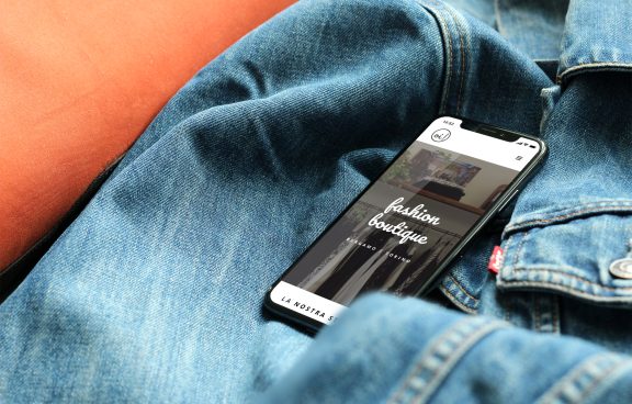 IphoneX-JacketMockup